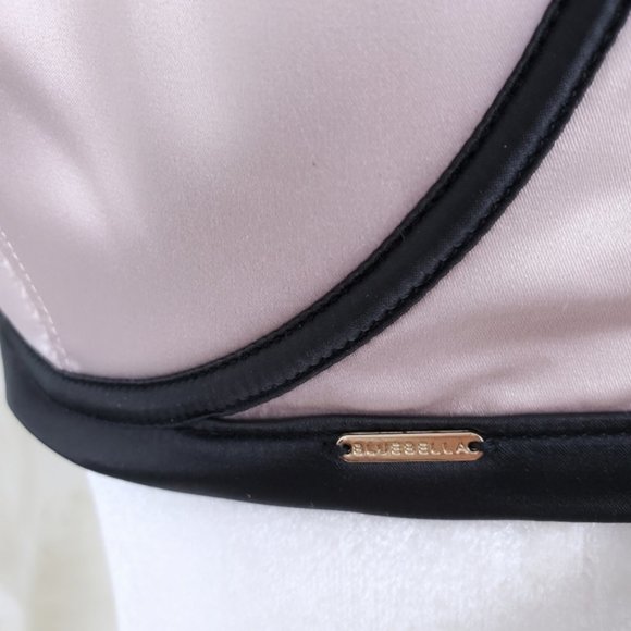 NWT BLUEBELLA Calypso Bra Rose Pink with Black Trim/ US 32H UK 32FF - Picture 4 of 9